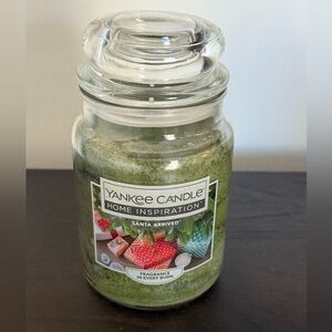 Yankee Candle Home Inspiration in Forest Green. “Santa Arrived”.